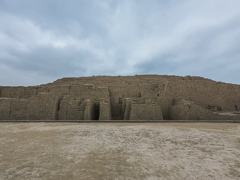Archaeological site with pyramids of the Lima people