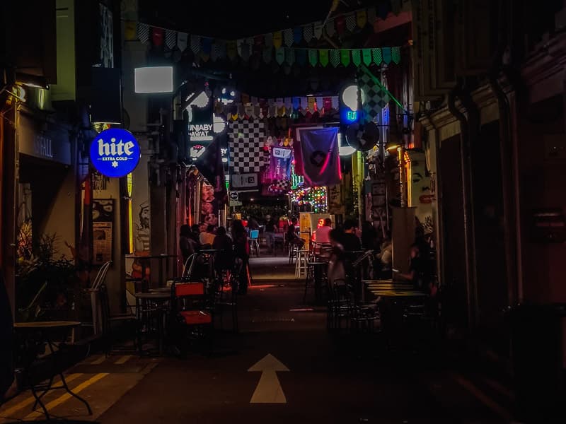 Lively area with restaurants and bars
